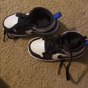 NIKE JORDAN 1 BLACK AND BLUE